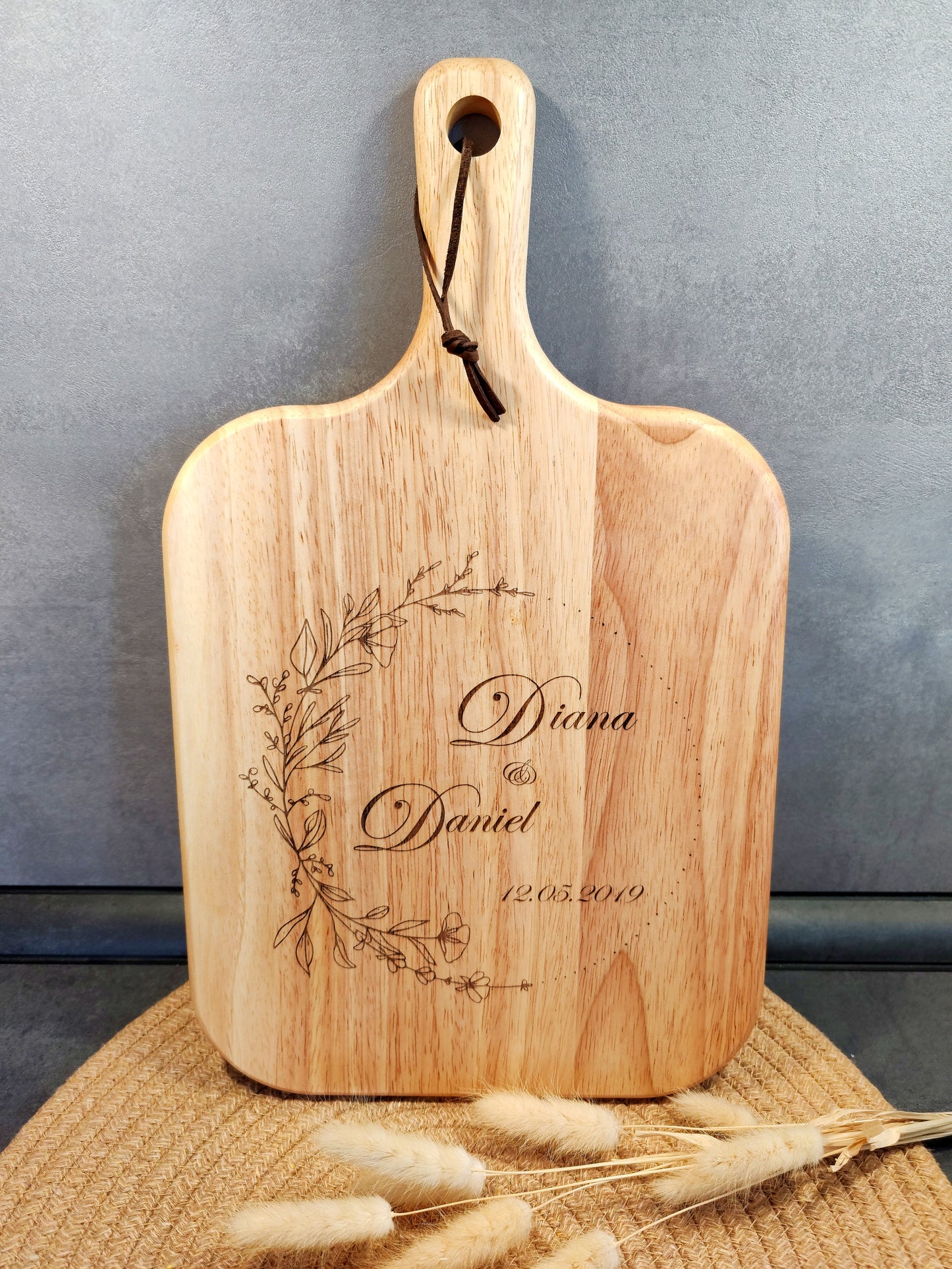 personalisiertes Hochzeitsbrett. Ideal als Geschenk